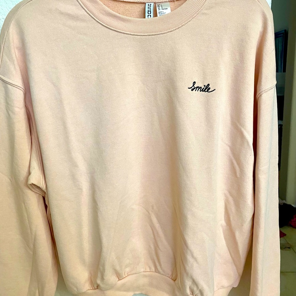 H&M cute woman’s sweatshirt size L